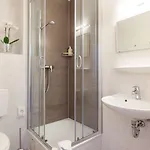 Am מלון 3*